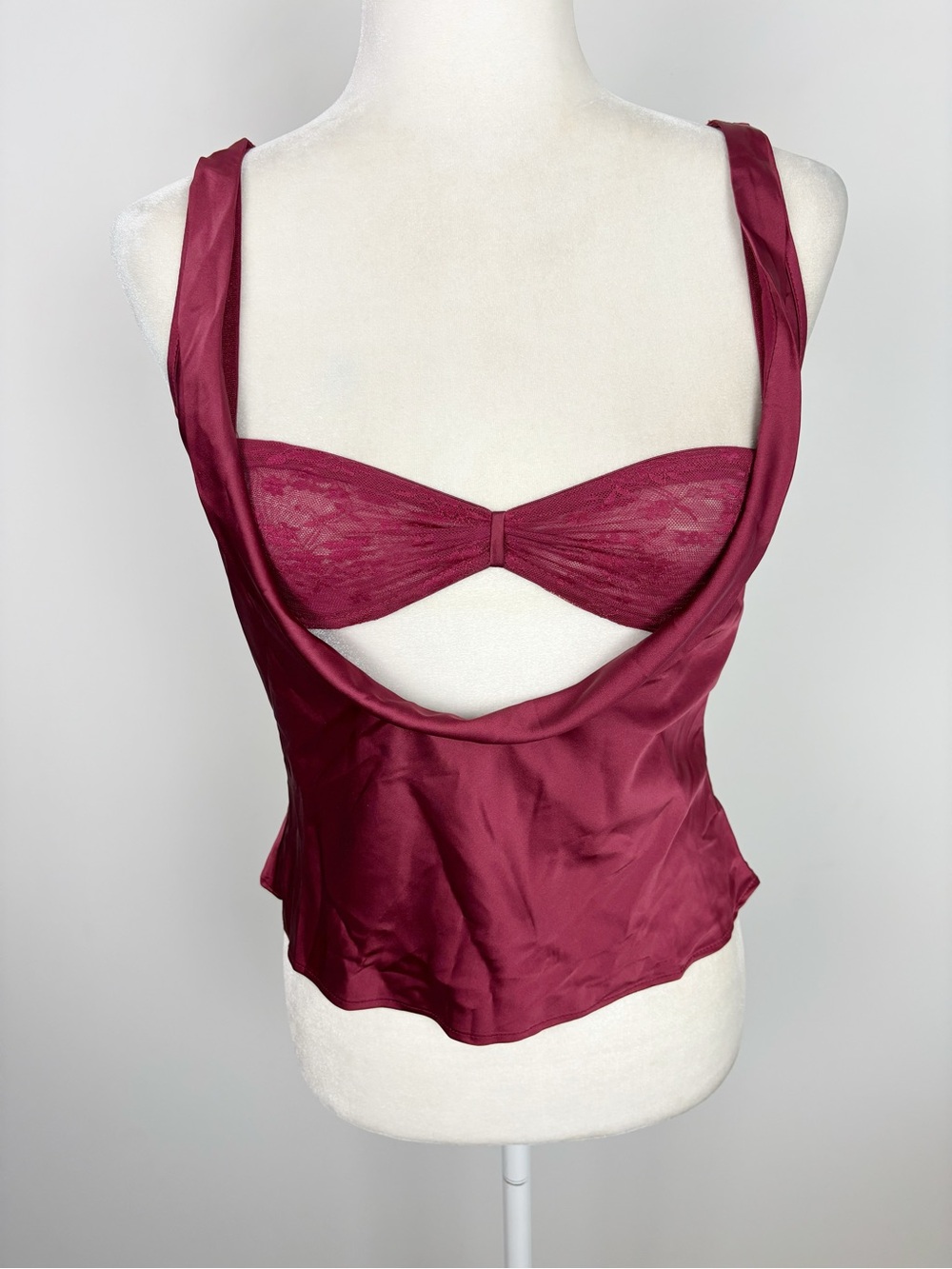LIONESS Delilah Top in Burgundy Size M - Picture 3 of 13